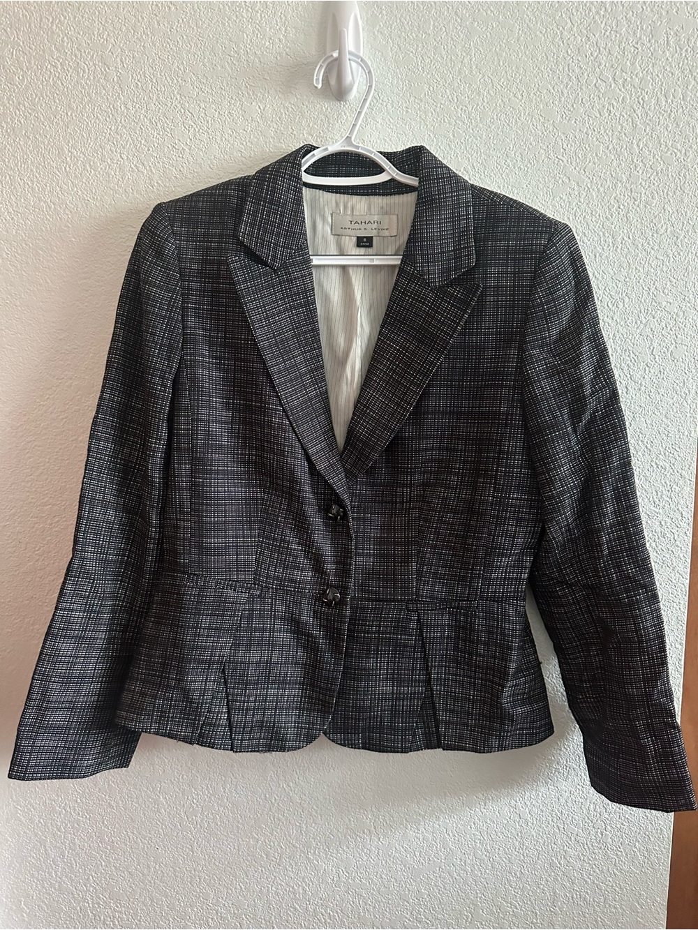 Tahari black Plaid Women's Blazer Jacket
